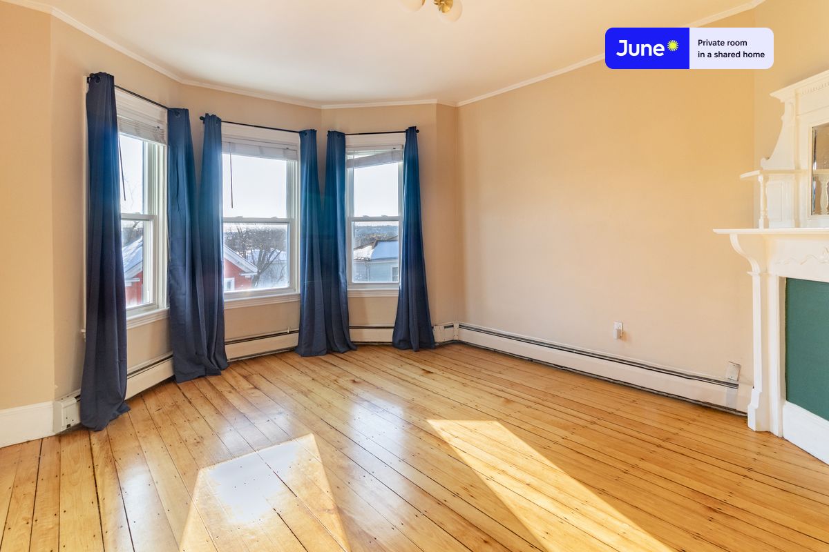Photos of apartment on School St.,Boston MA 02119