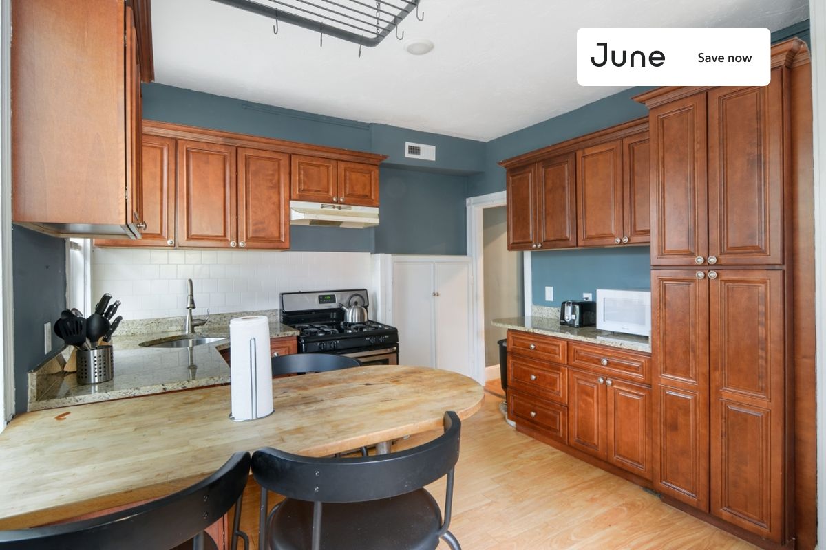 Photos of apartment on Putnam Ave.,Boston MA 02139
