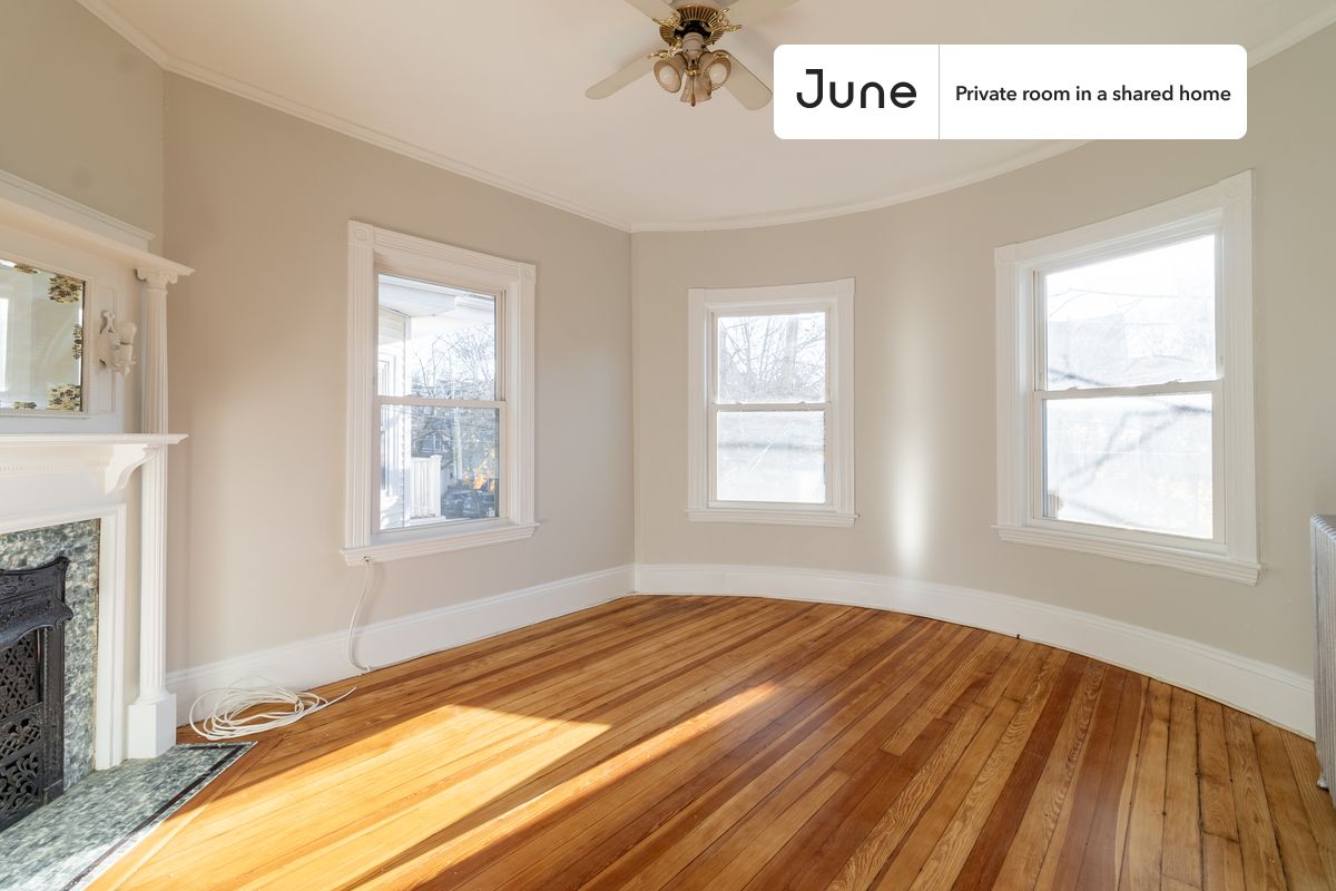 Photos of apartment on Brook St.,Boston MA 02445