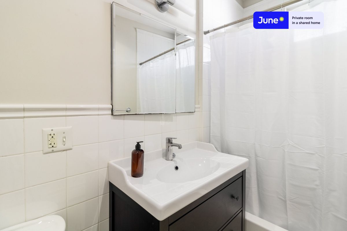 Photos of apartment on Prospect St.,Boston MA 02139