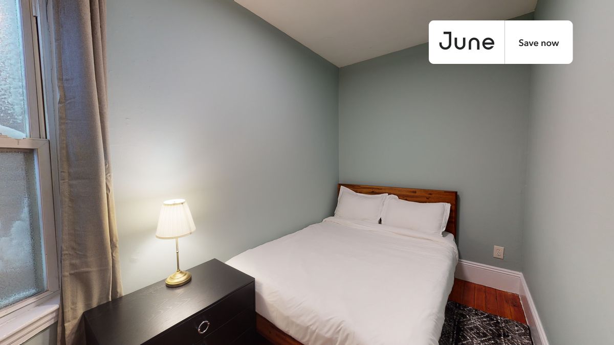 Photos of apartment on Linden St.,Boston MA 02134