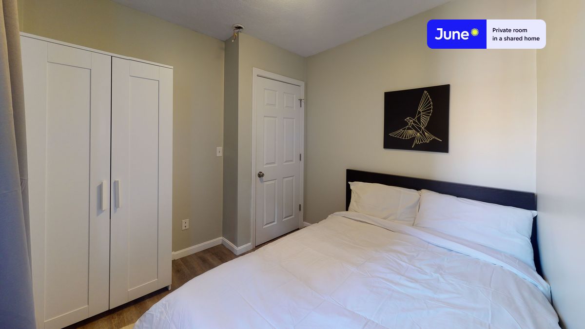 Pictures of  property for rent on North Bennet, Boston, MA 02113