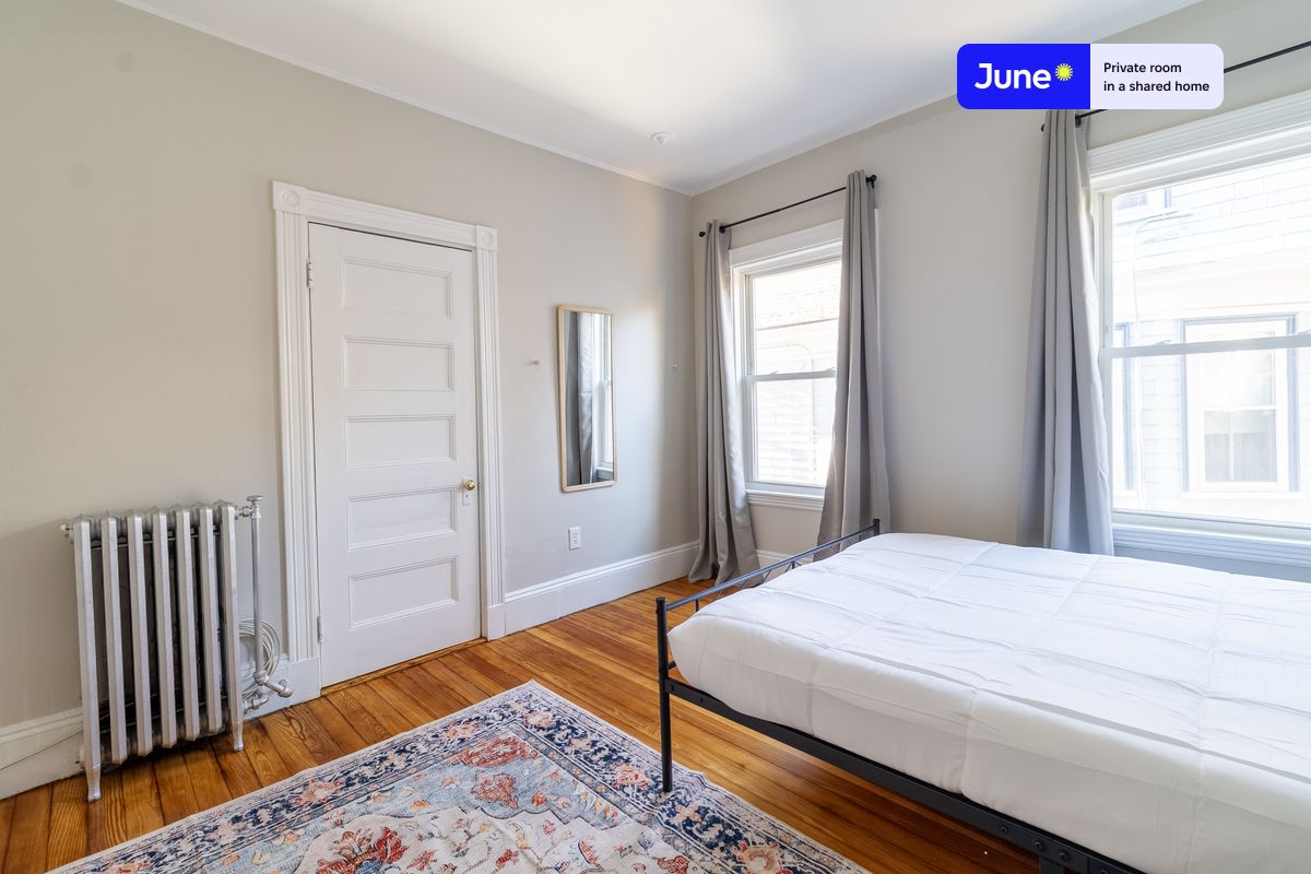 Photos of apartment on Brook St.,Boston MA 02445