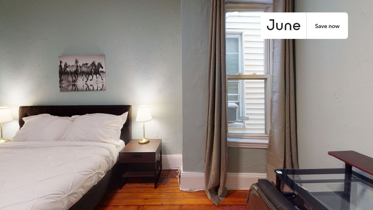 Photos of apartment on Linden St.,Boston MA 02134