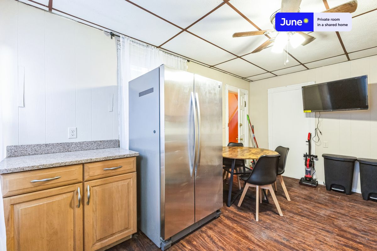 Photos of apartment on River St.,Boston MA 02139