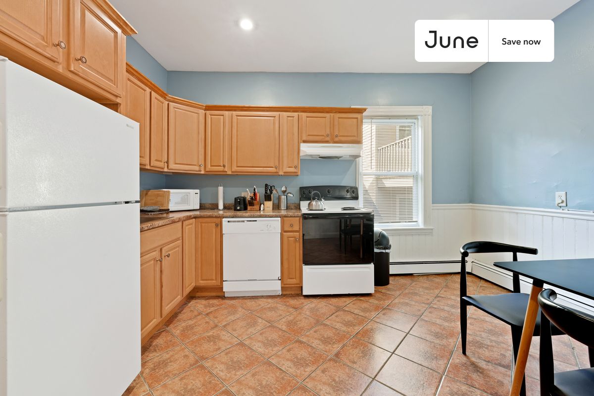 Photos of apartment on Calumet St.,Boston MA 02120