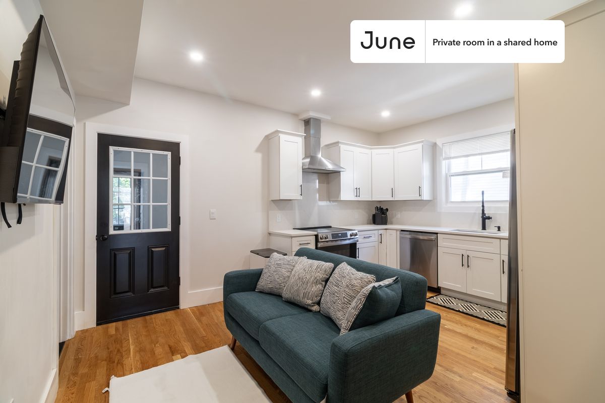 Photos of apartment on Walnut Park,Boston MA 