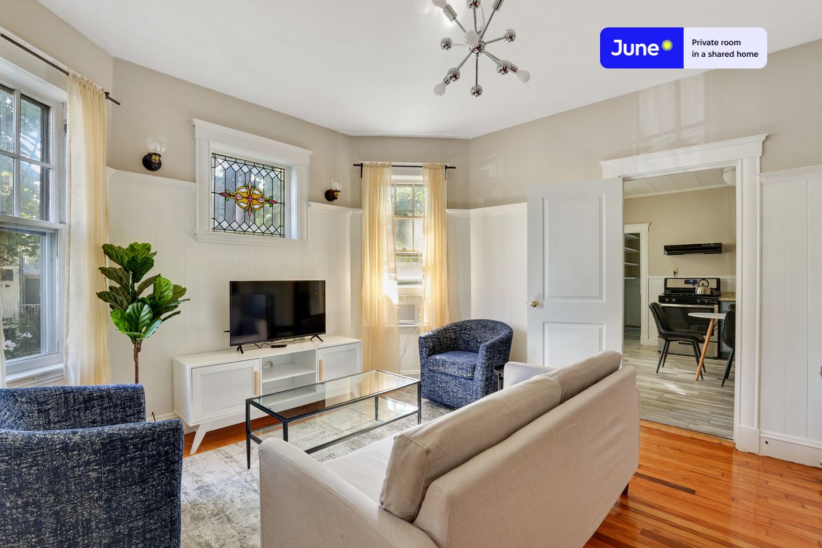 Photos of apartment on Lithgow St.,Boston MA 02124