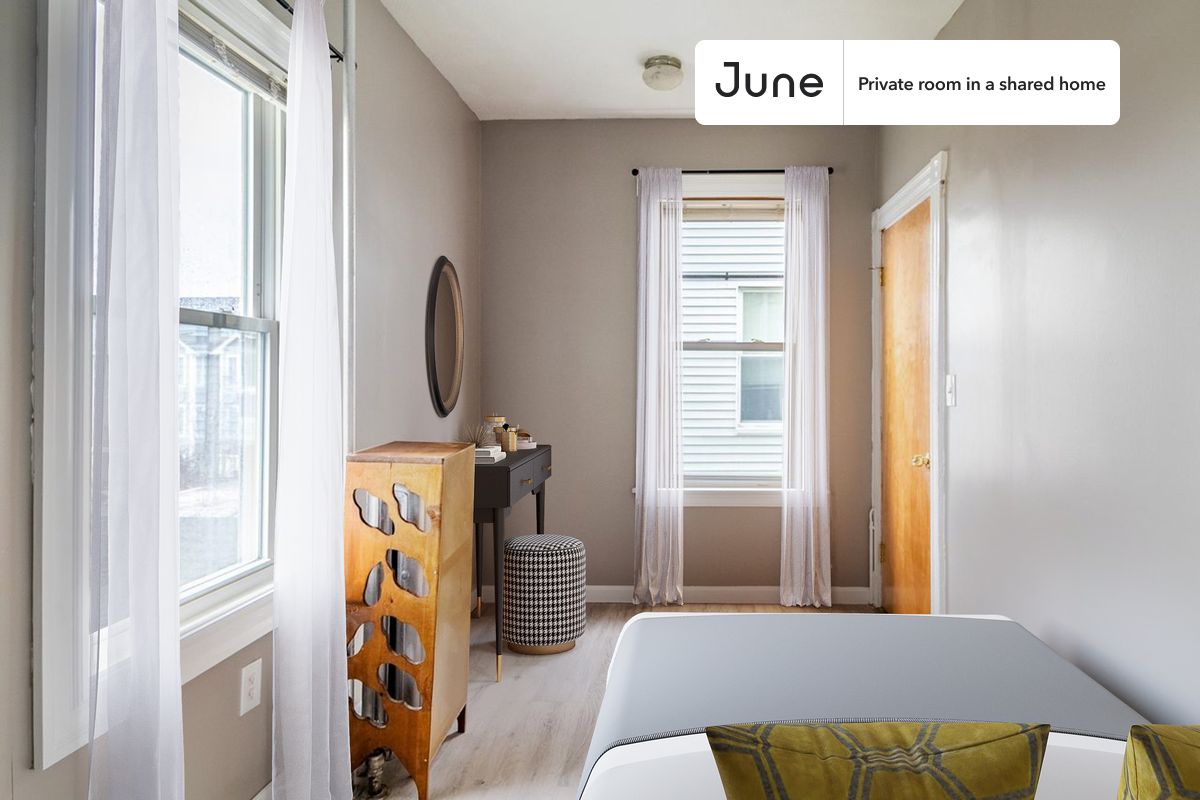 Photos of apartment on Beacon St.,Boston MA 02143