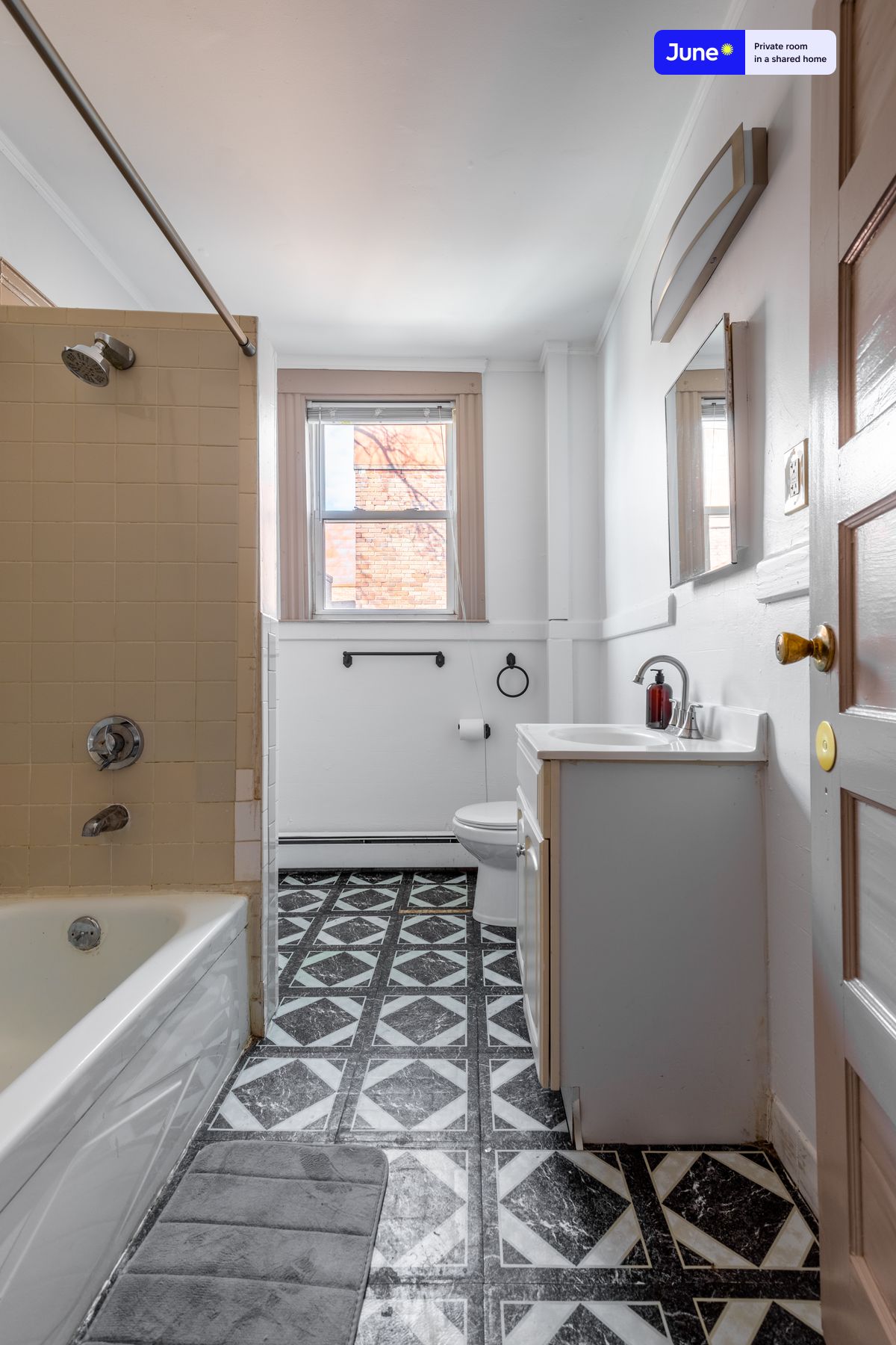 Photos of apartment on Washington St.,Boston MA 02121