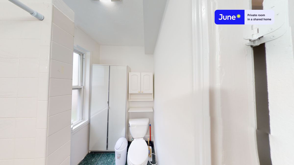 Photos of apartment on Royal St.,Boston MA 02134