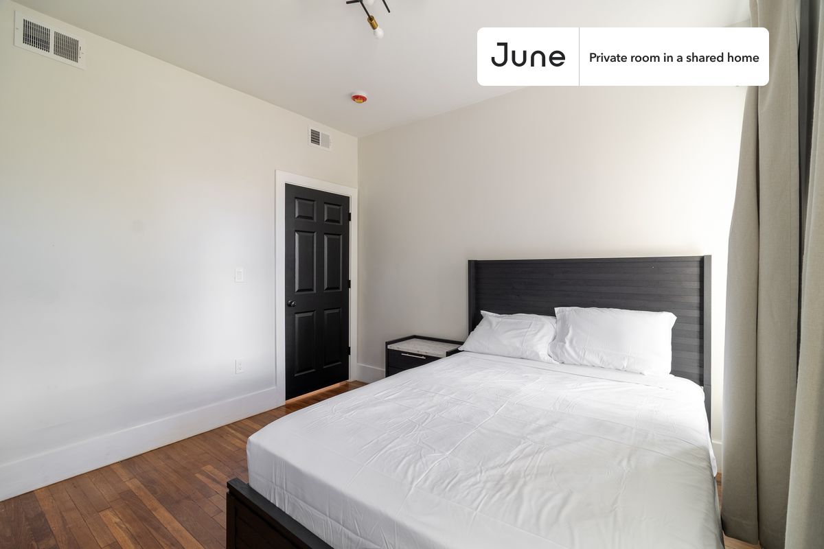 Photos of apartment on Walnut Park,Boston MA 02119