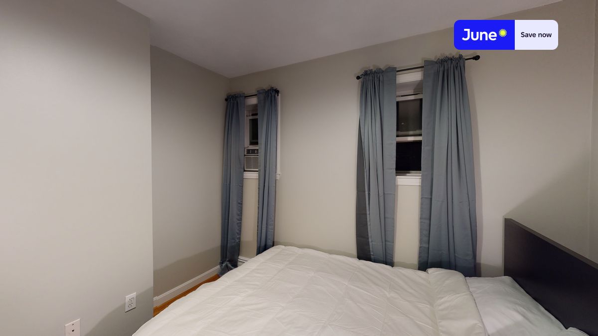 Photos of apartment on North Bennet St.,Boston MA 02113