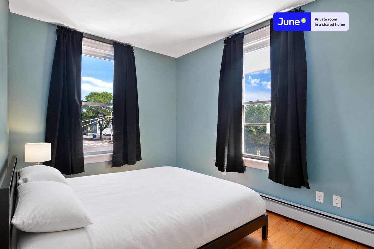 Pictures of  property for rent on Prospect St., Boston, MA 02139