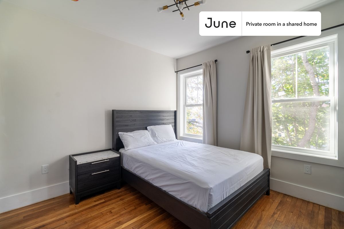 Photos of apartment on Walnut Park,Boston MA 