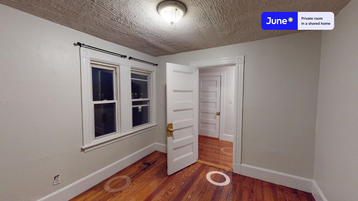 Photos of apartment on Coolidge Rd.,Boston MA 02134