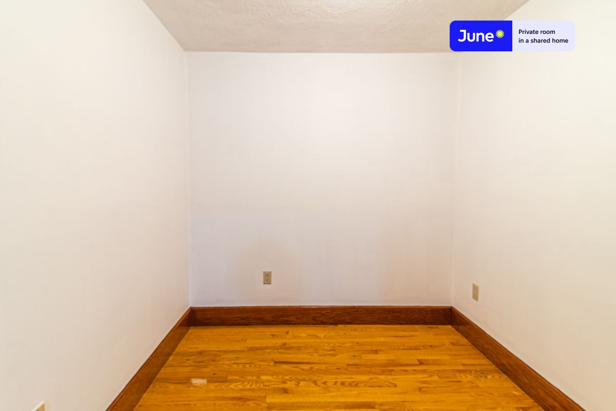 Photos of apartment on Auburn St.,Boston MA 02139
