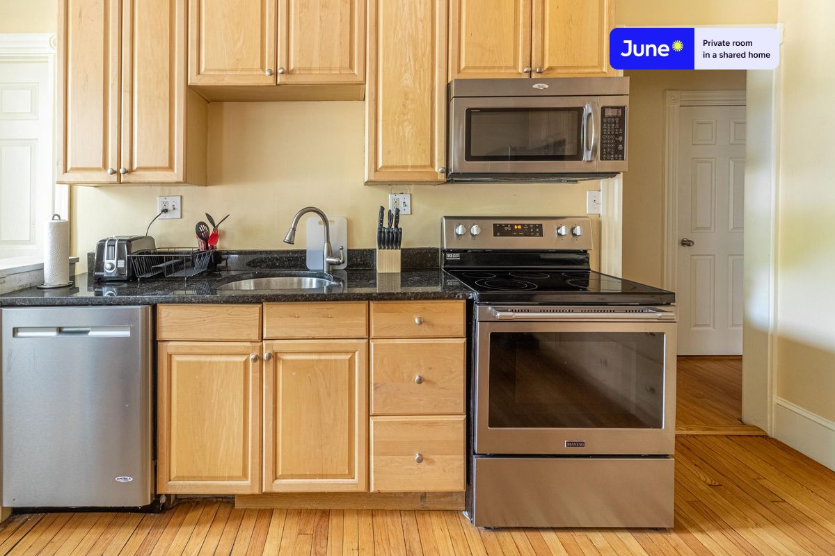 Photos of apartment on Chiswick Rd.,Boston MA 02135