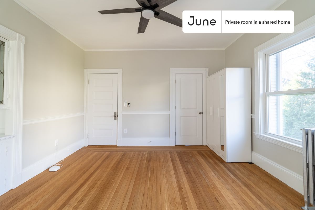 Photos of apartment on Brook St.,Boston MA 02445