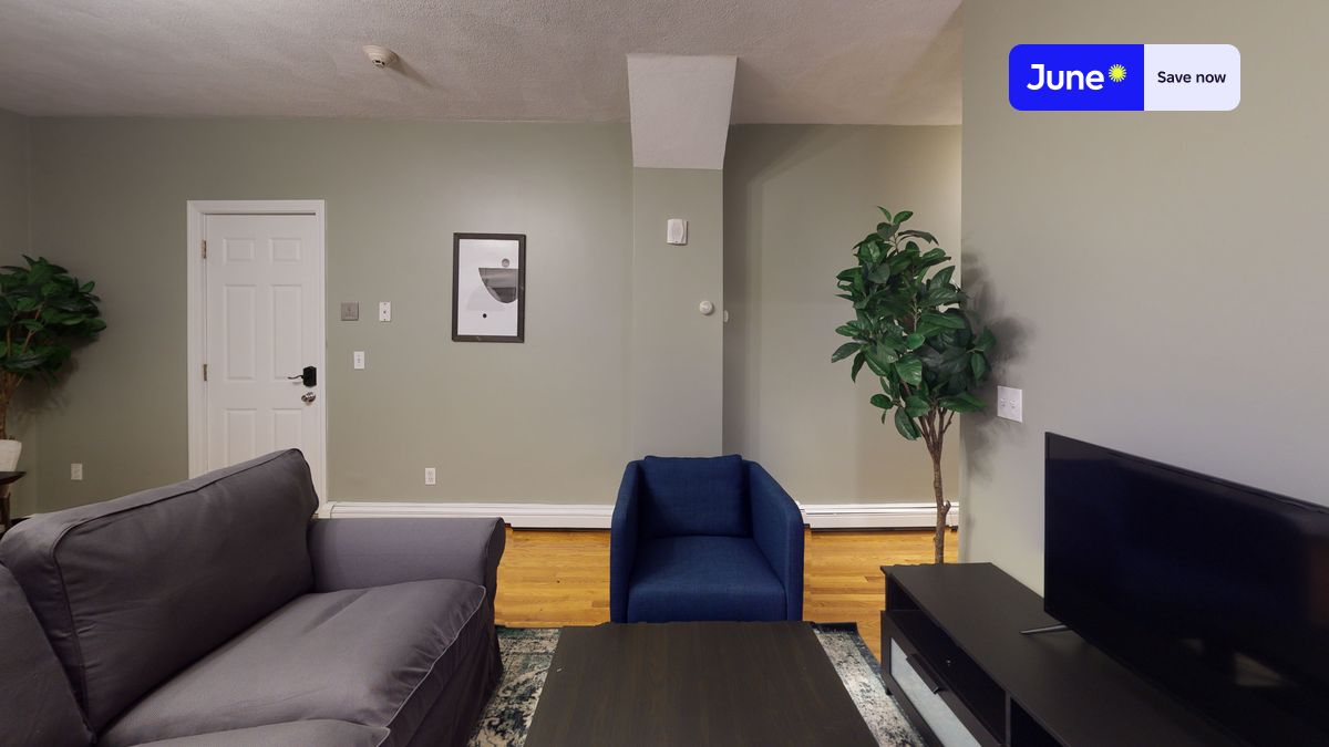 Photos of apartment on North Bennet St.,Boston MA 02113