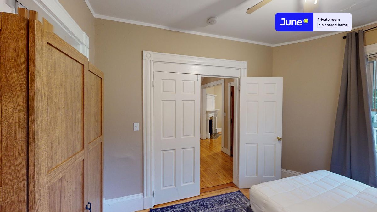 Photos of apartment on Sparhawk St.,Boston MA 02135