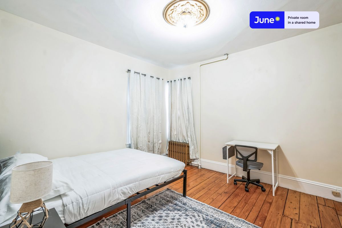 Pictures of  property for rent on Sycamore St., Boston, MA 02145