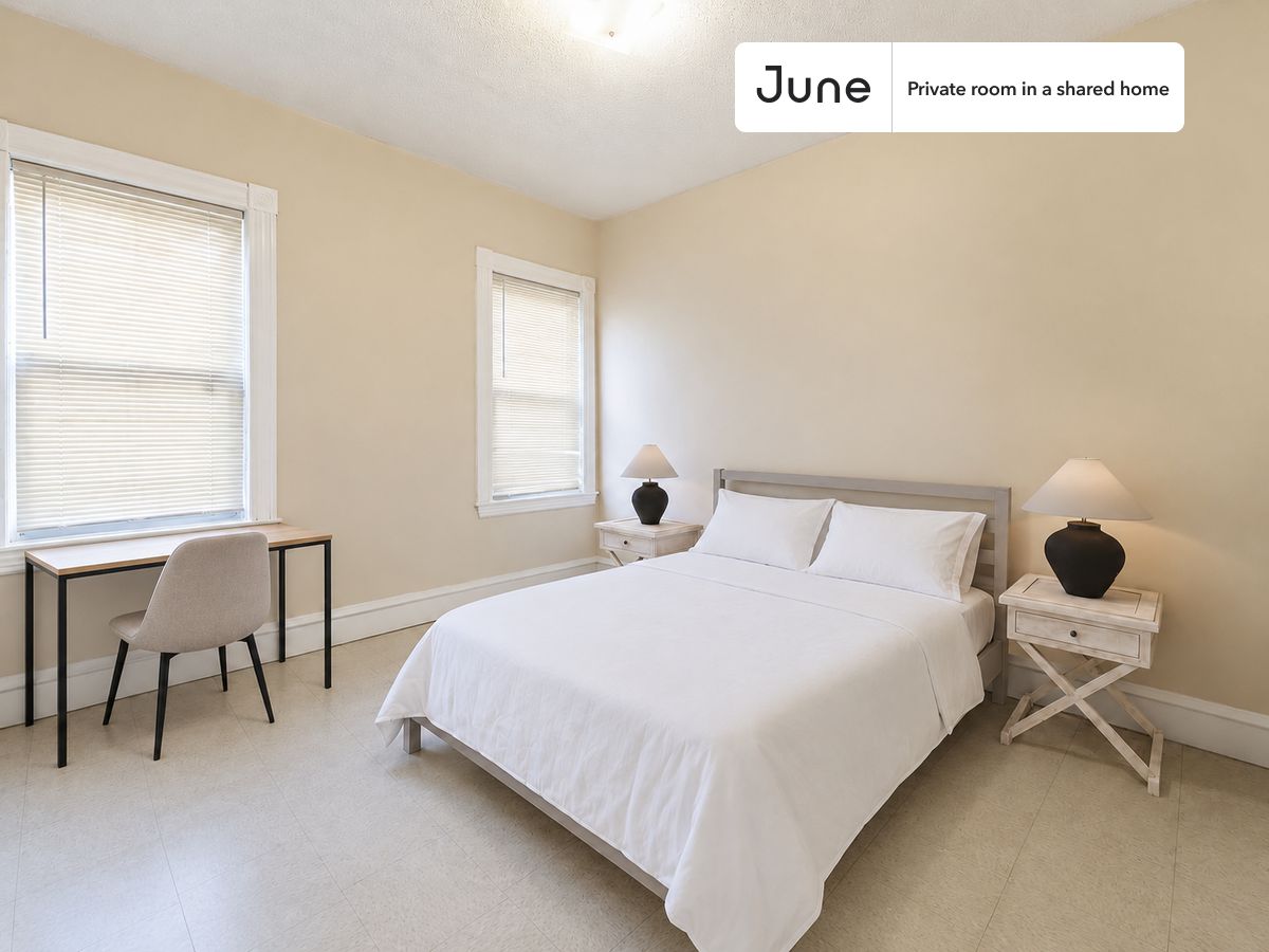 Pictures of  property for rent on River St., Boston, MA 02139
