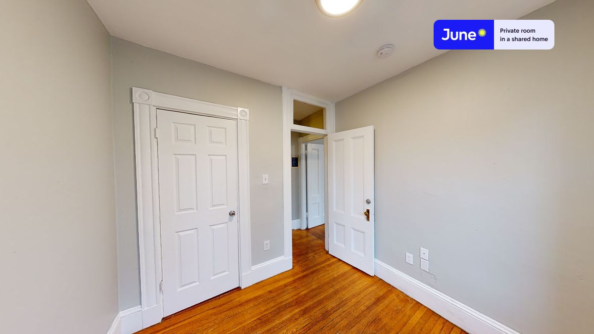 Photos of apartment on Easton St.,Boston MA 02134