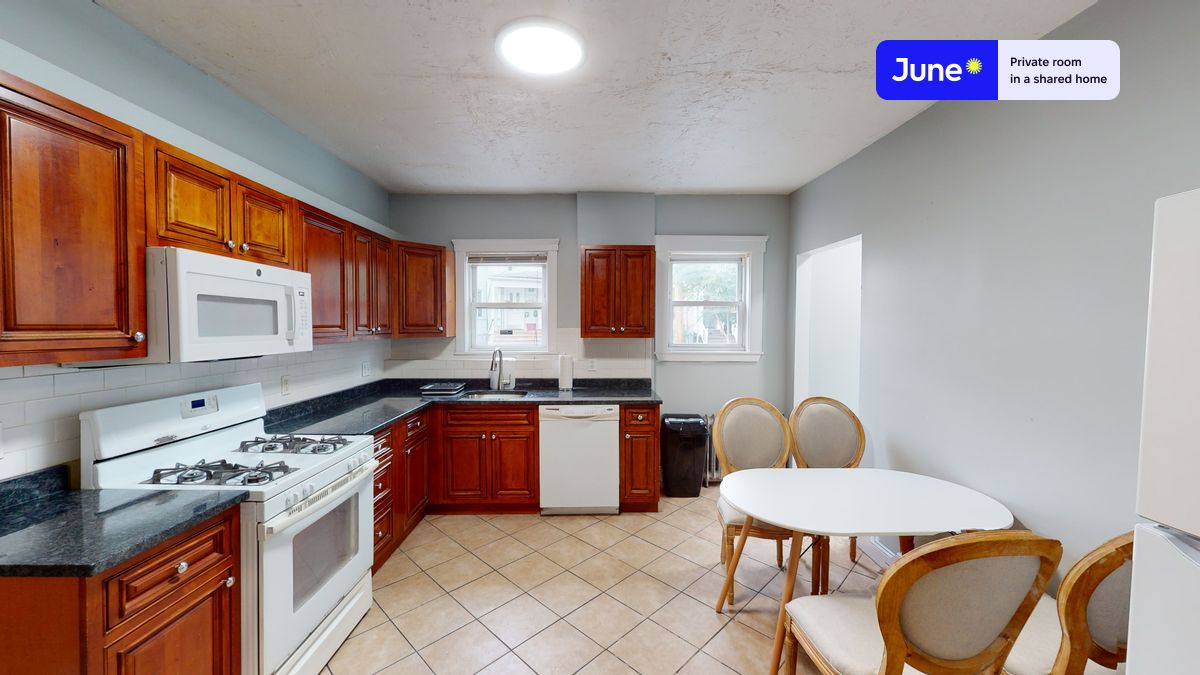 Photos of apartment on Islington St.,Boston MA 02134