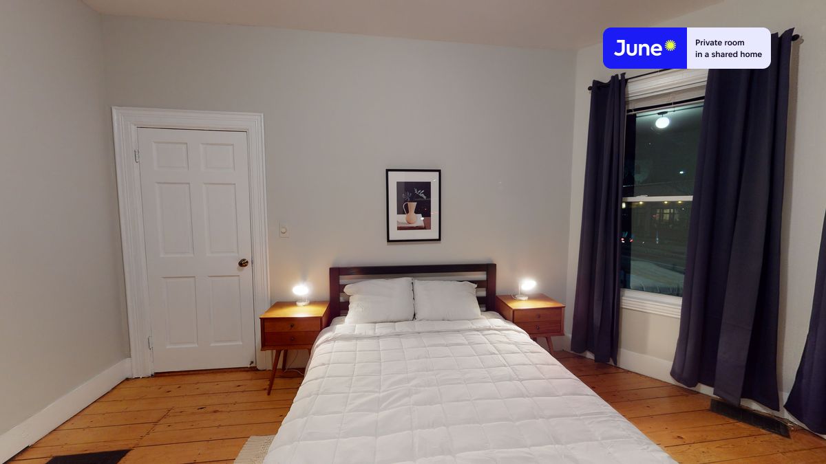 Photos of apartment on Prospect St.,Boston MA 02139