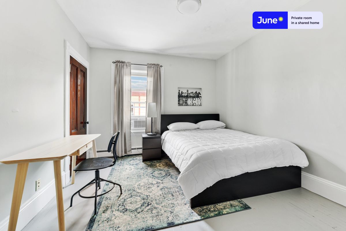 Pictures of  property for rent on Easton St., Boston, MA 02134