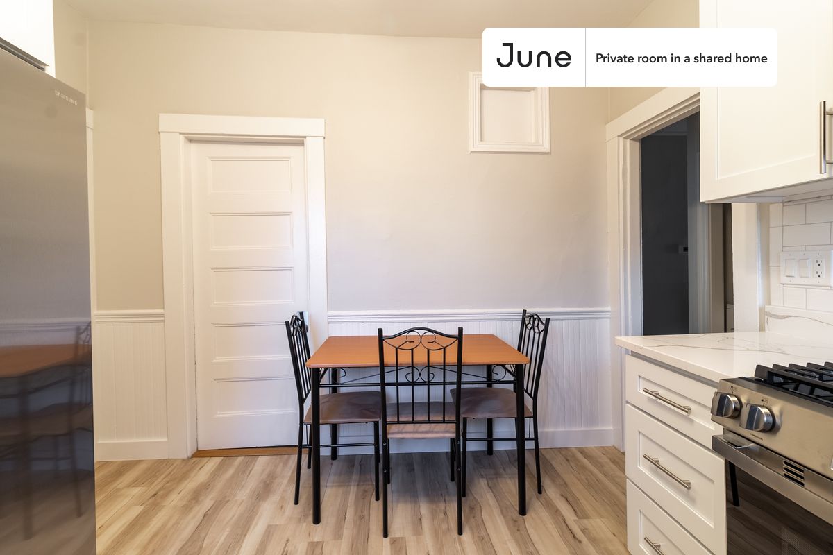 Photos of apartment on Brook St.,Boston MA 02445