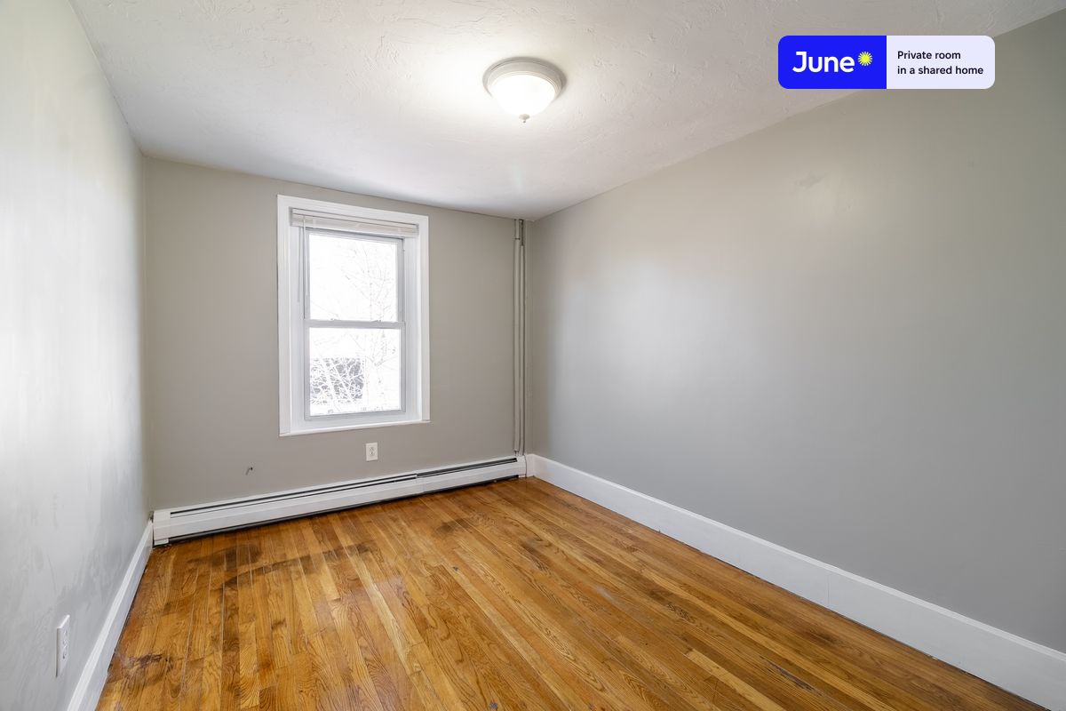 Photos of apartment on Bacon St.,Boston MA 02458