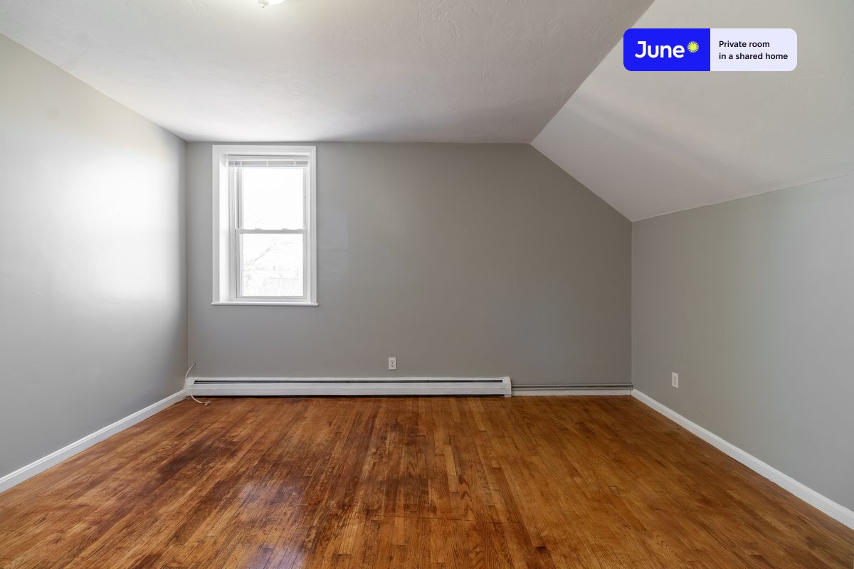 Photos of apartment on Bacon St.,Boston MA 02458