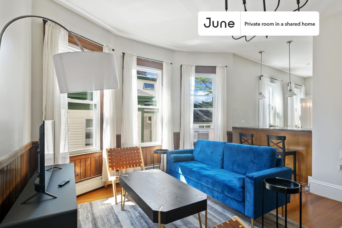 Photos of apartment on Prospect St.,Boston MA 