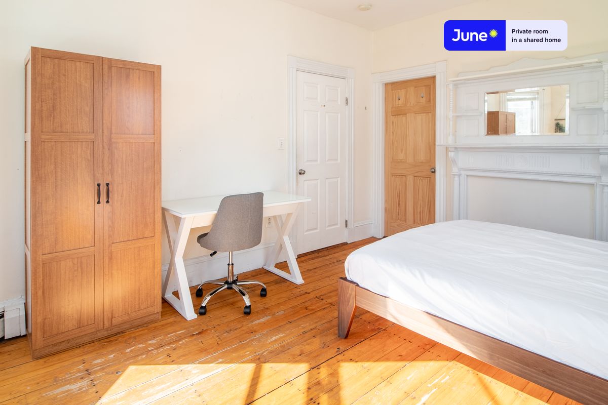 Photos of apartment on Calumet St.,Boston MA 02120