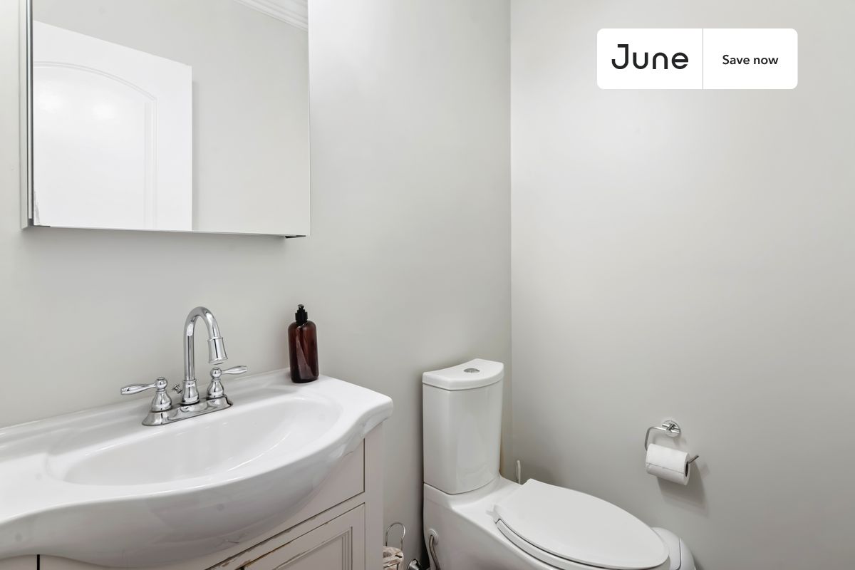 Photos of apartment on Washington St.,Boston MA 02135