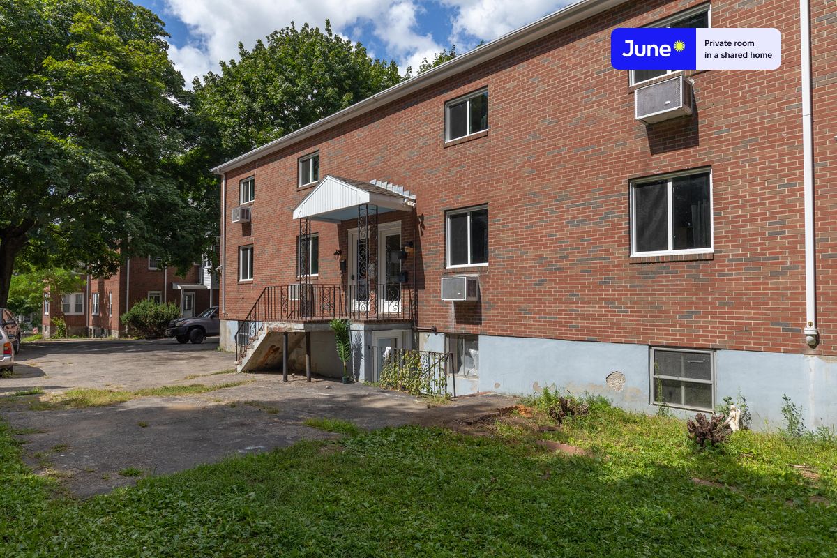 Photos of apartment on Academy Hill Rd.,Boston MA 02135