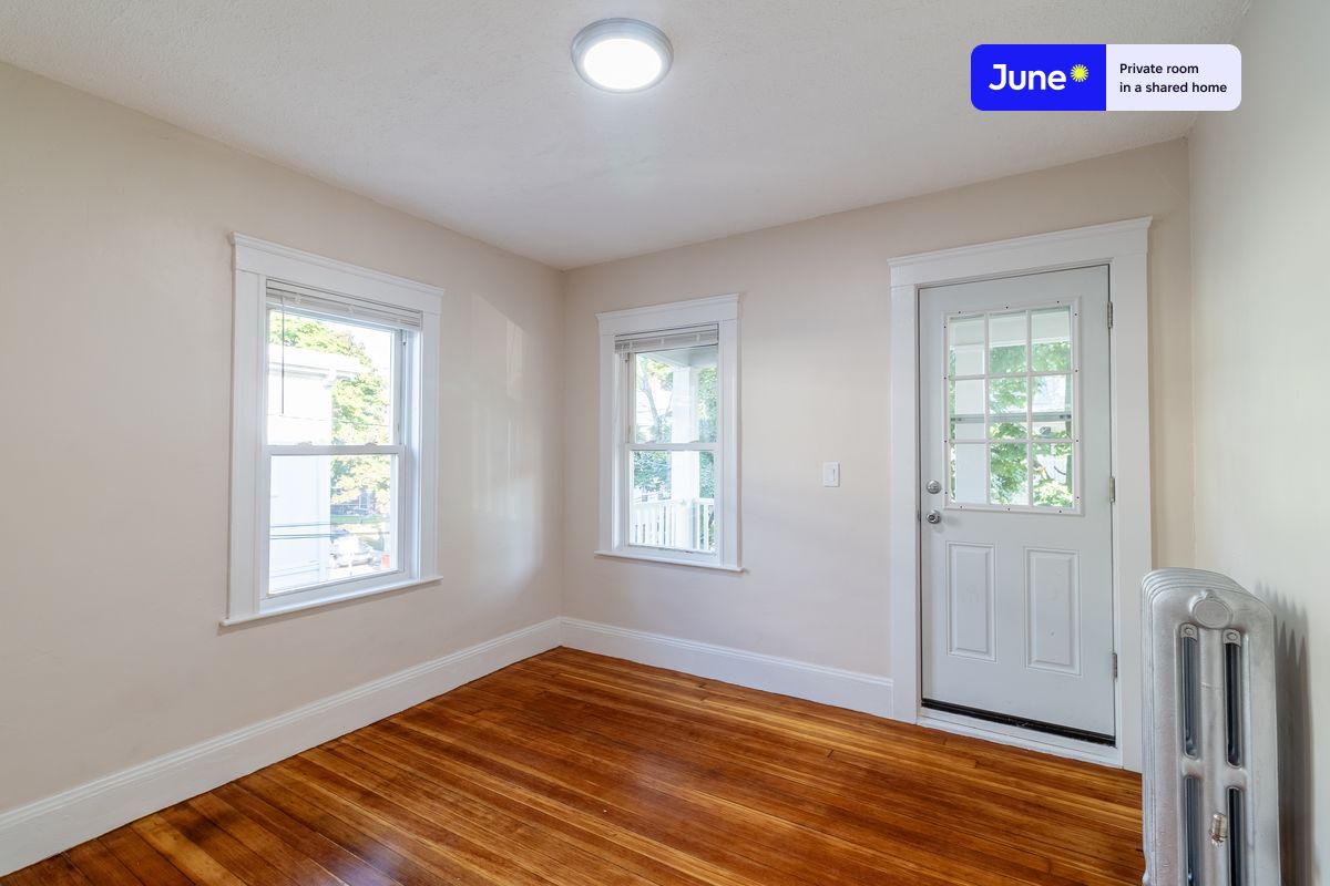 Photos of apartment on Easton St.,Boston MA 02134
