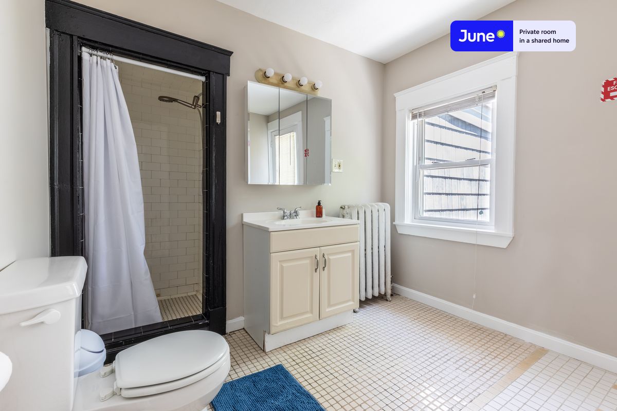 Photos of apartment on Wallingford Rd.,Boston MA 02135
