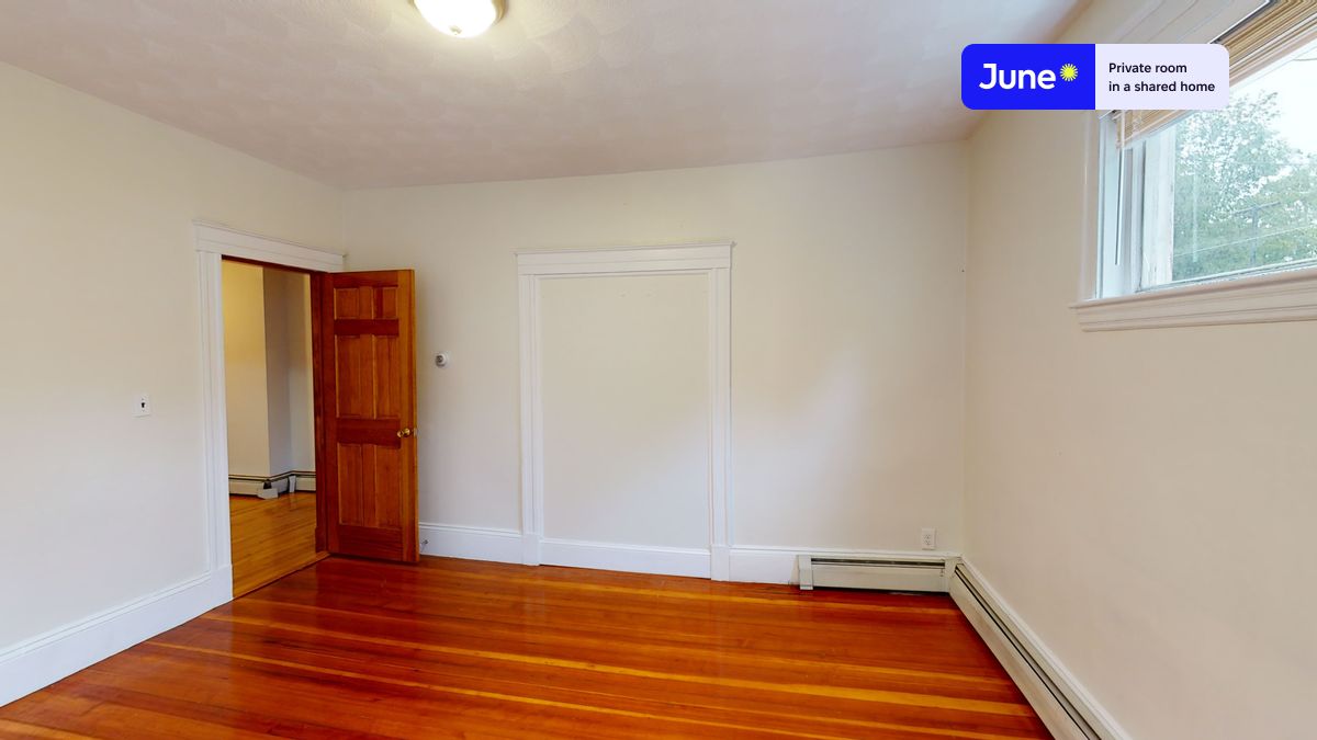 Photos of apartment on Walnut St.,Boston MA 02145
