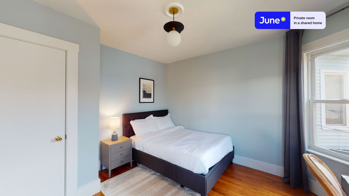Pictures of  property for rent on Murdock St., Boston, MA 02135