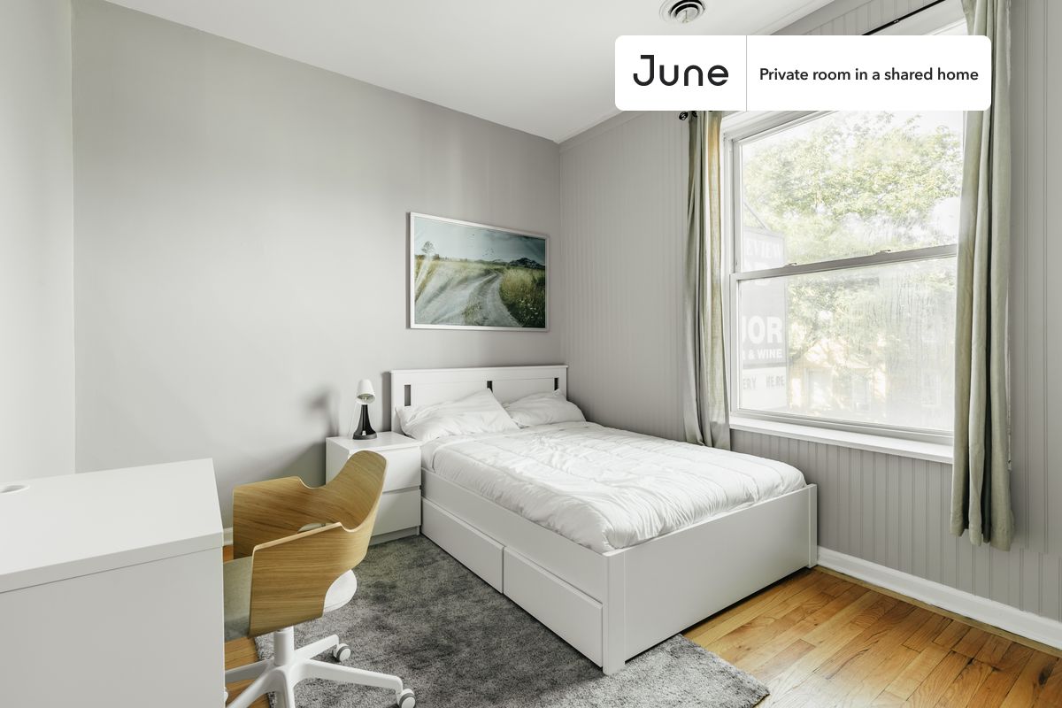 Room rental in 3814 N Clark Street, Chicago, US - private Room