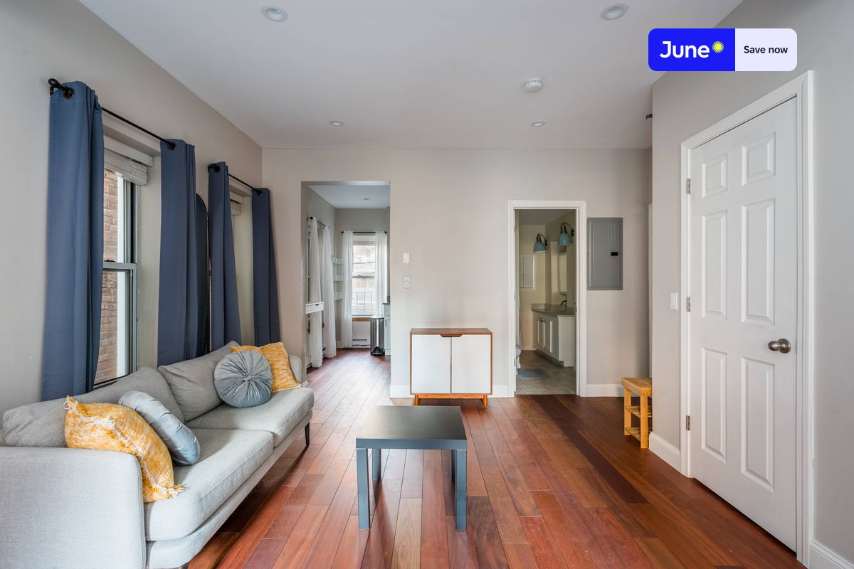 Photos of apartment on Salem St.,Boston MA 02113