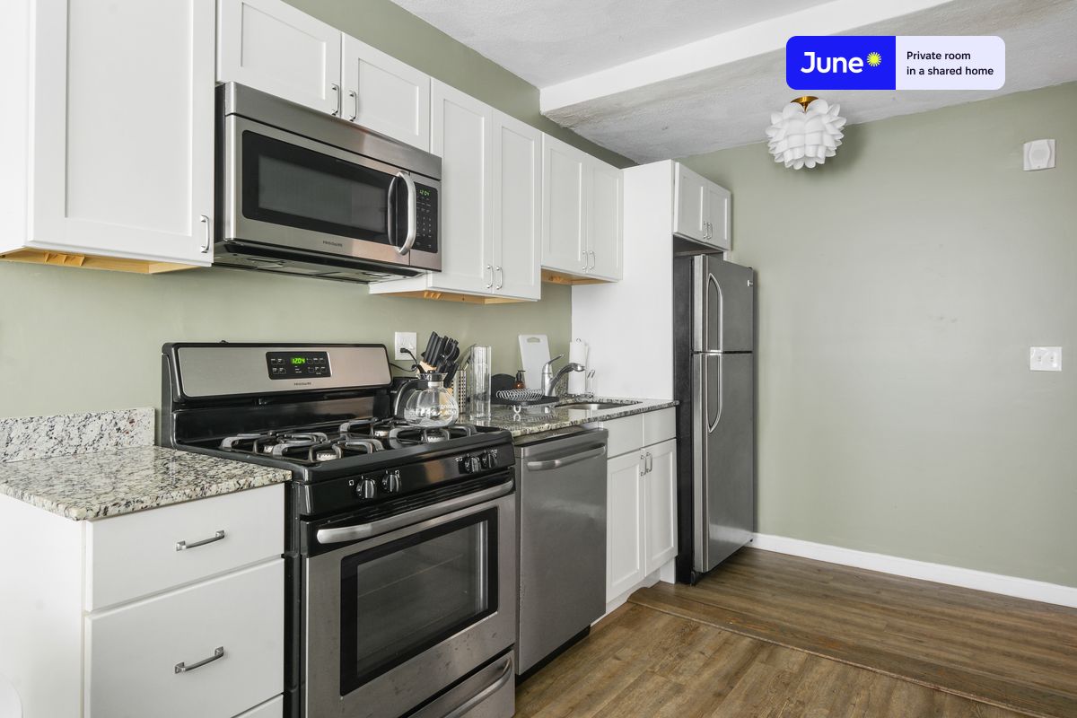 Photos of apartment on North Bennet,Boston MA 02113