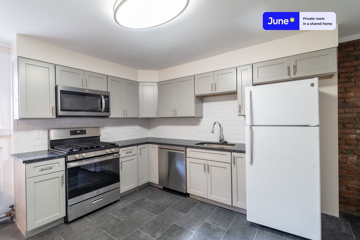Photos of apartment on Islington St.,Boston MA 02134