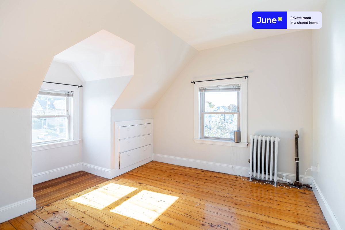Photos of apartment on Montcalm,Boston MA 02135