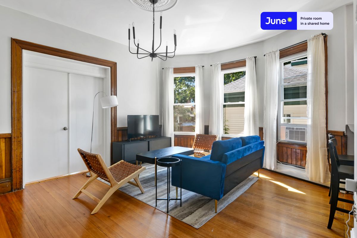 Photos of apartment on Prospect St.,Boston MA 02139