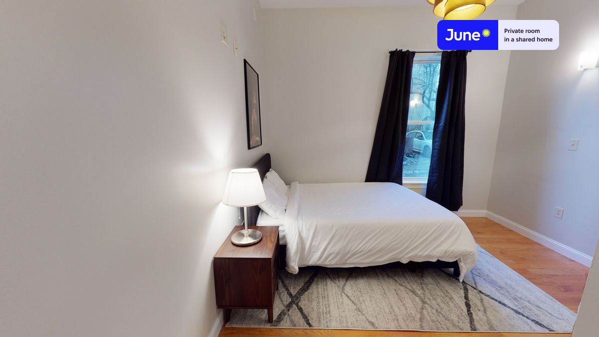 Pictures of  property for rent on Dudley St., Boston, MA 02119