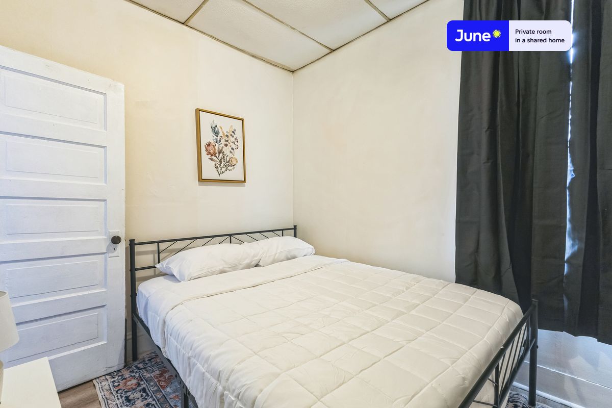 Pictures of  property for rent on River St., Boston, MA 02139
